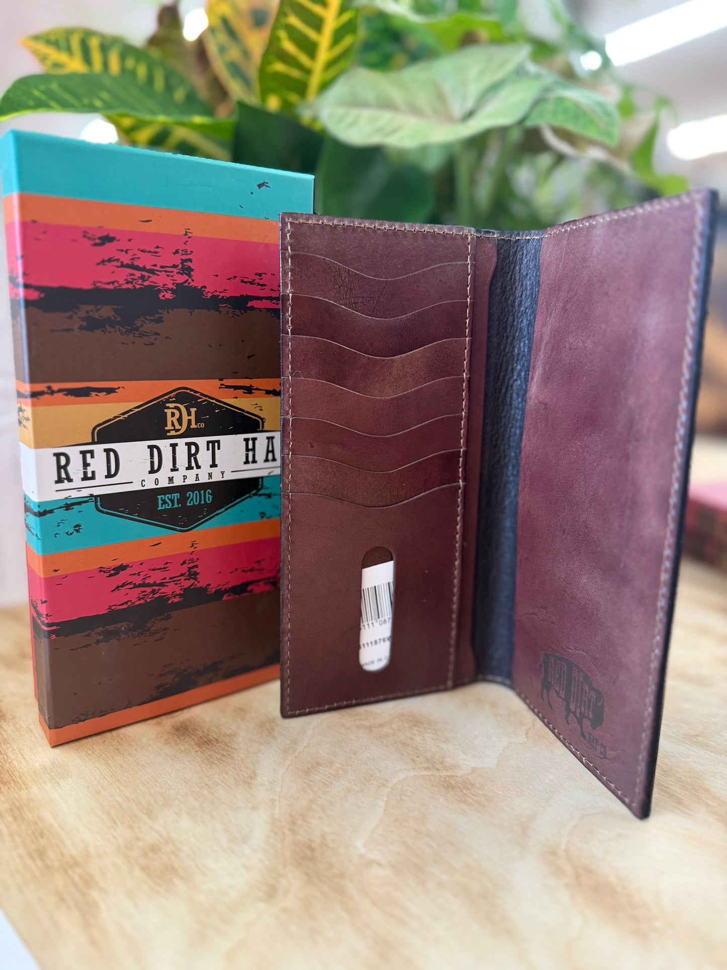 Red Dirt Hat Co Rodeo Wallet Southwest Diamond Pattern