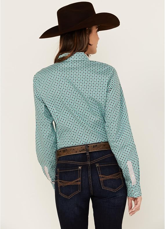 Cinch Women's Printed Long Sleeve Button-Down Western Shirt