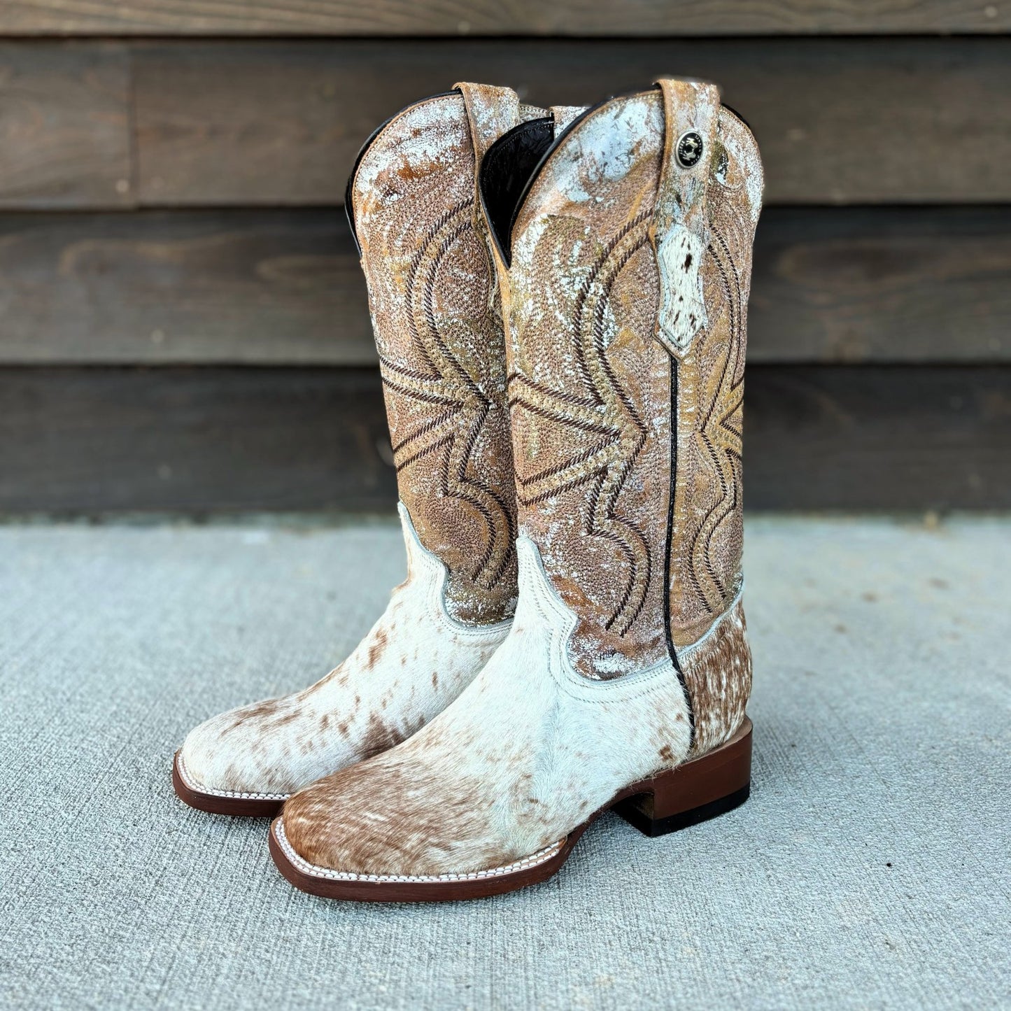 Tanner Mark Women’s Hair-On Honey White Cowhide Boots TML207140
