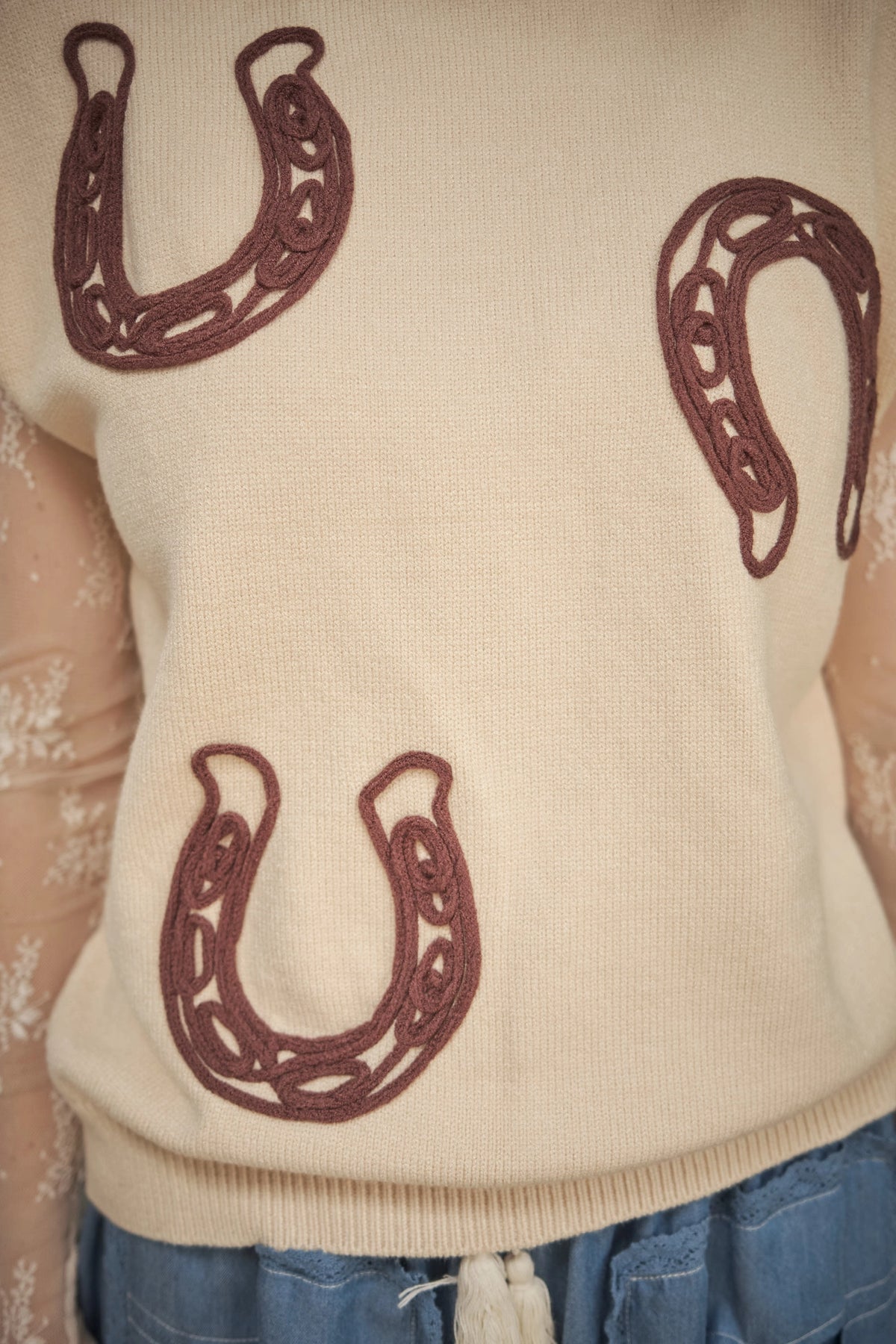 Blue B Horseshoe Short Sleeve Sweater Top 33335W