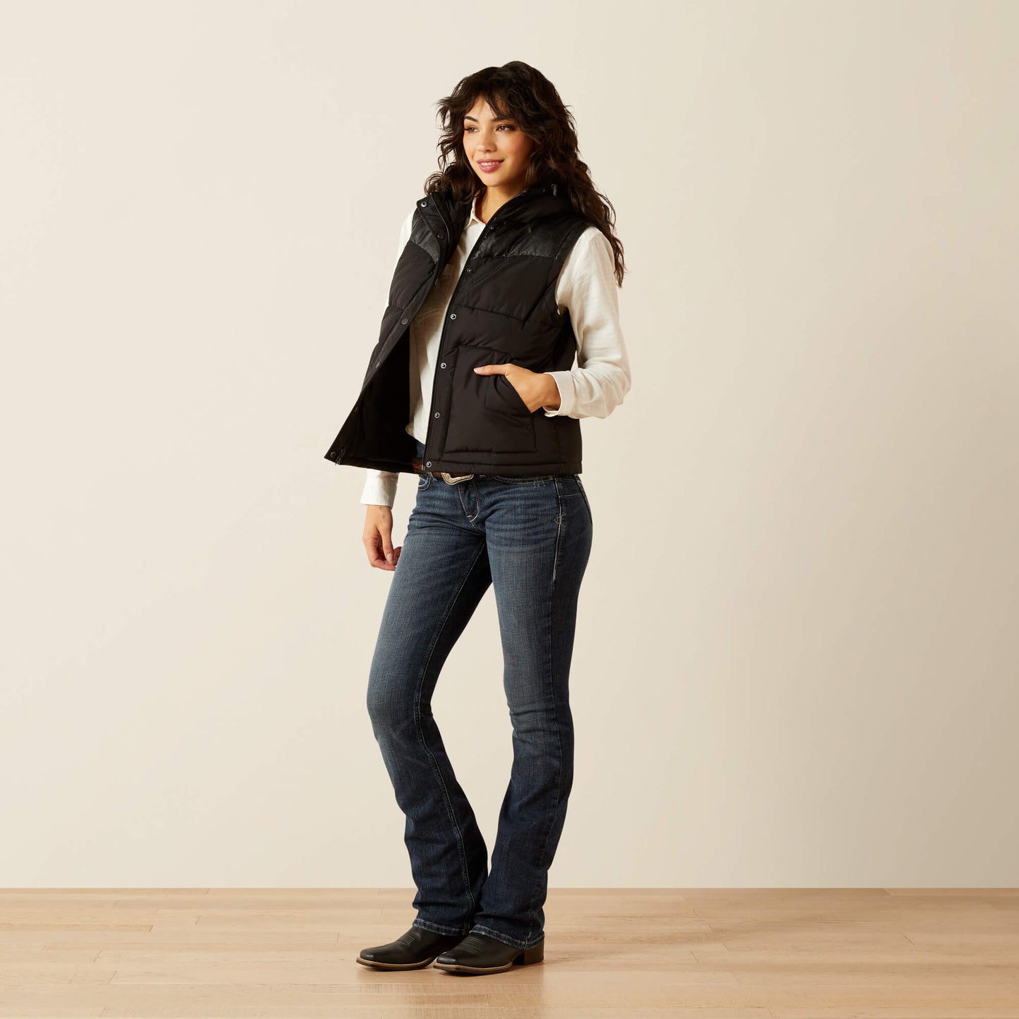 Ariat Women’s Frontier Puffer Vest (Black)