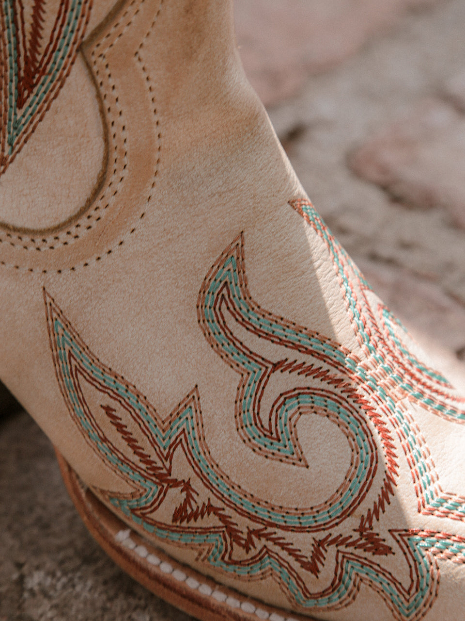 Corral Women’s Blue And Red Embroidery Bone Snip Toe Cowboy Boot Z5371