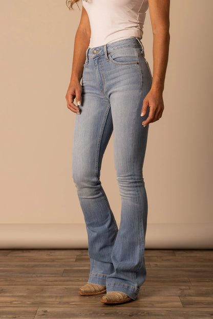 Kimes Ranch Jennifer Light Wash Womens Jeans