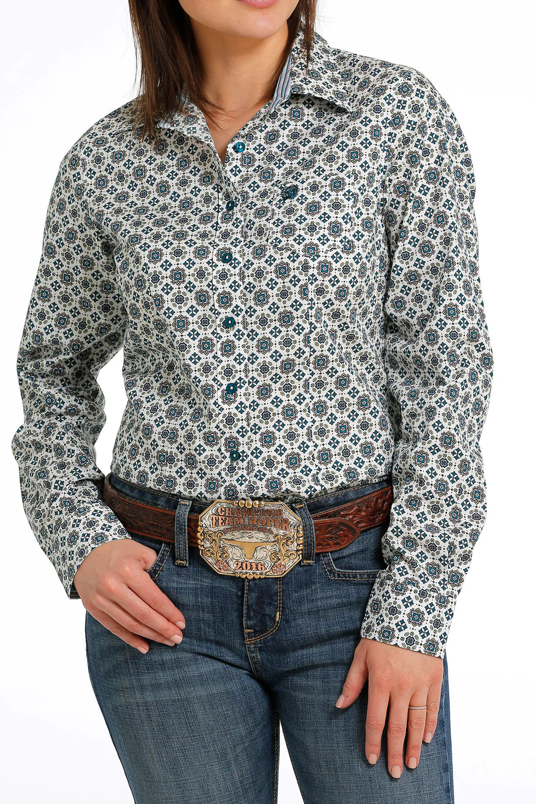 CINCH WOMEN'S MEDALLION PRINT L/S BUTTON DOWN SHIRT