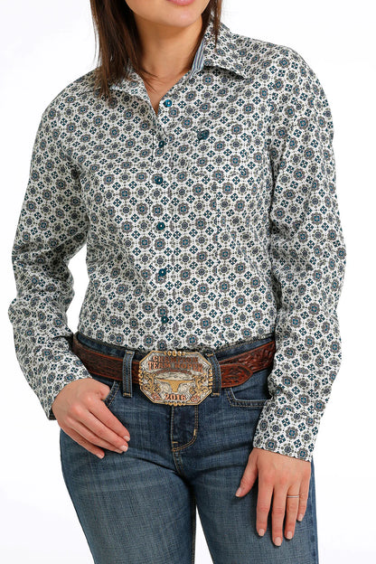 CINCH WOMEN'S MEDALLION PRINT L/S BUTTON DOWN SHIRT