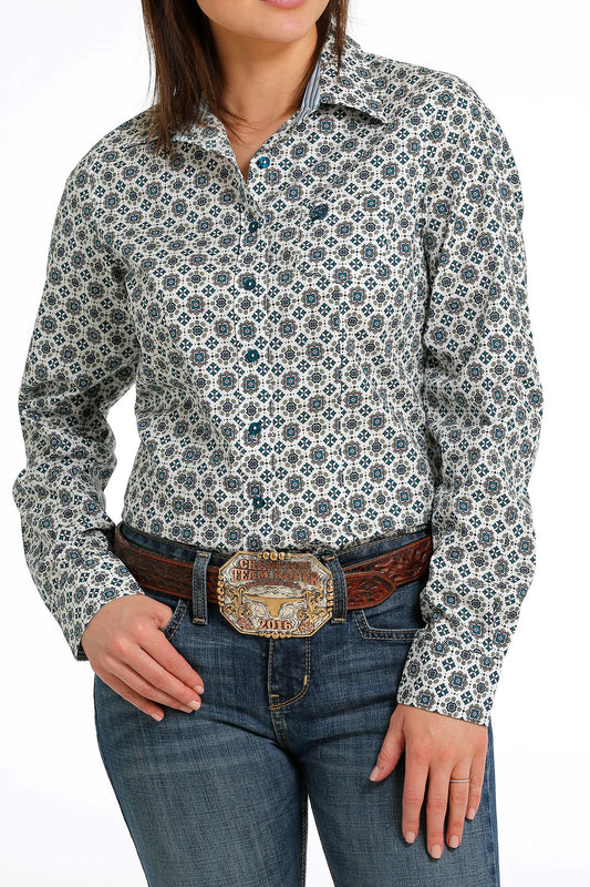 CINCH WOMEN'S MEDALLION PRINT L/S BUTTON DOWN SHIRT