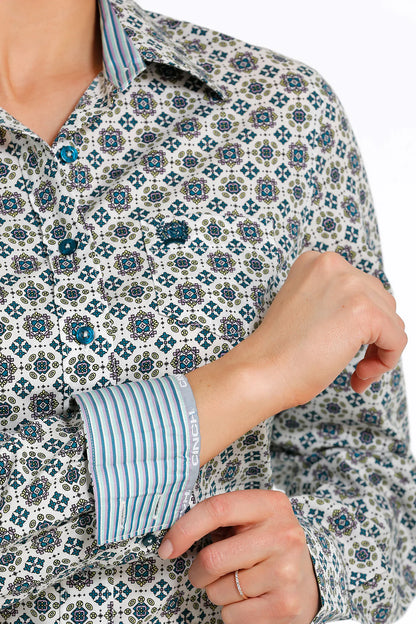 CINCH WOMEN'S MEDALLION PRINT L/S BUTTON DOWN SHIRT