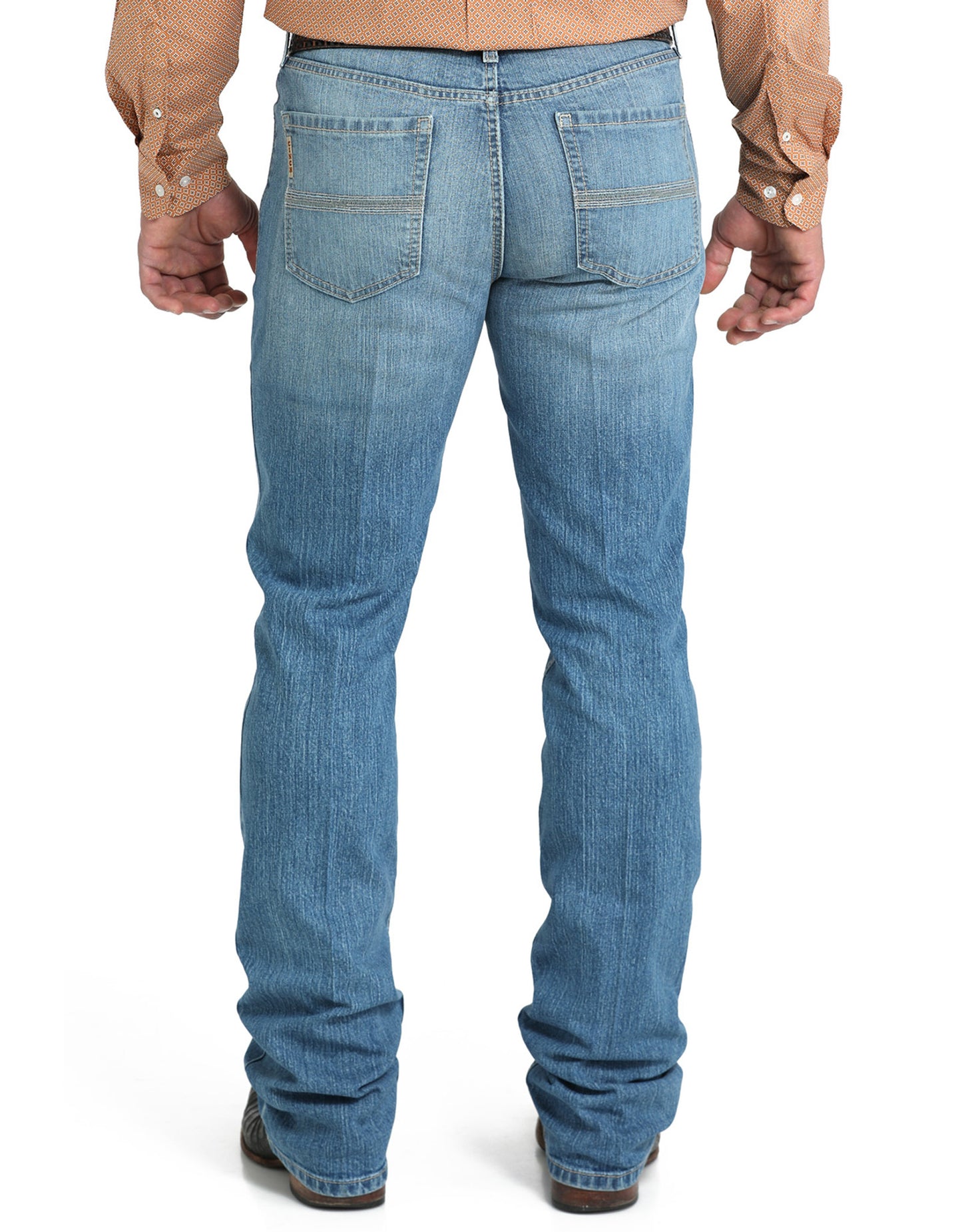 Cinch Men's Ian Mid Rise Slim Fit Boot Cut Jeans Light Wash MB31836001
