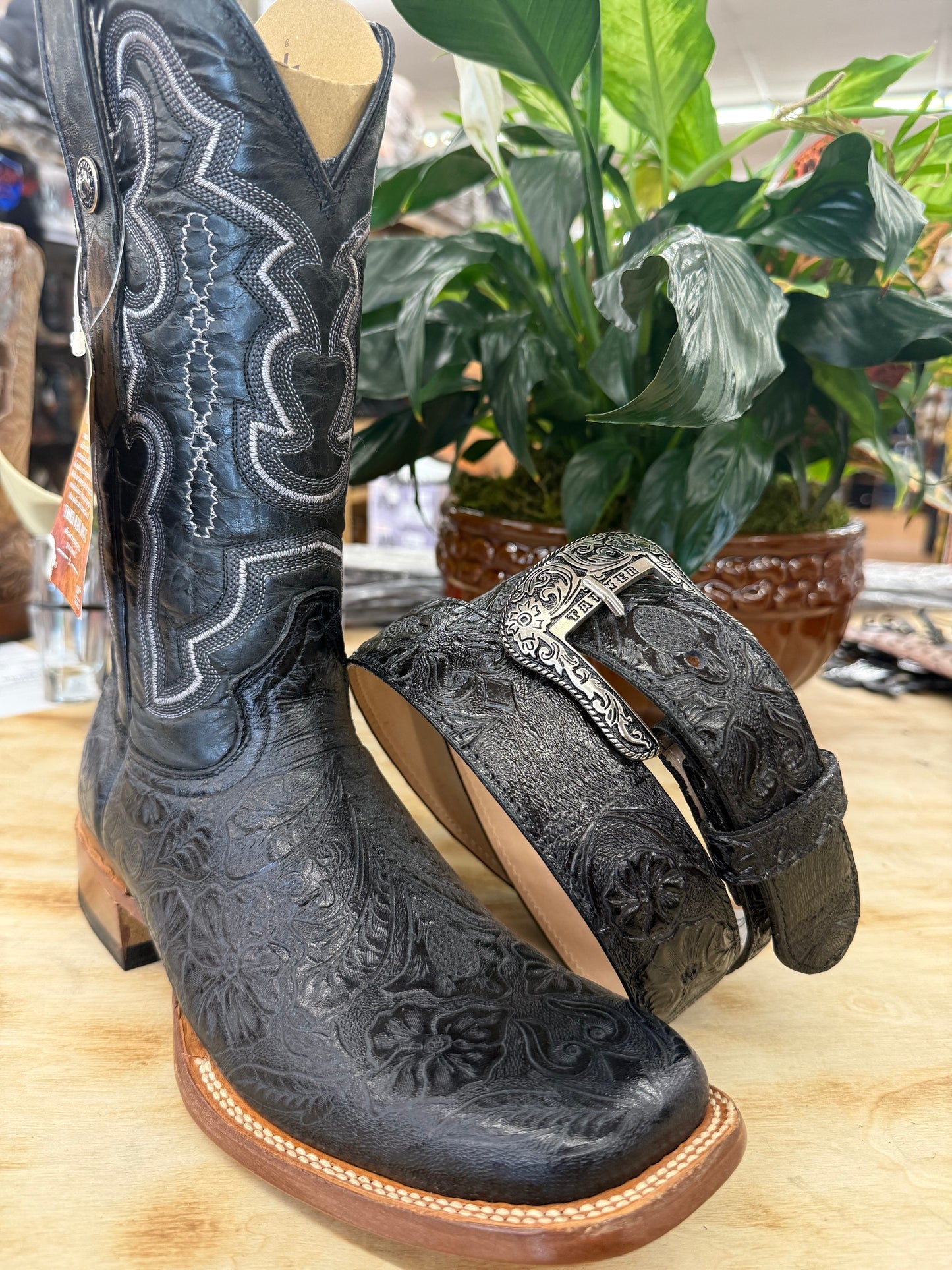 Tanner Mark Black Print Hand Tooled Men’s Belt