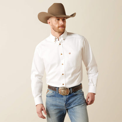 Ariat Men’s Solid Twill Classic Fit Shirt 10000503