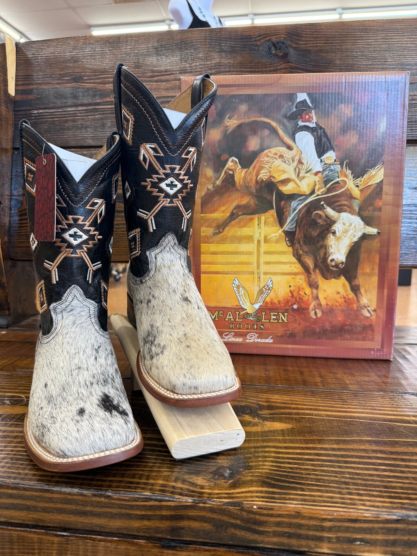 McAllen Men’s Pelo Moro Boot