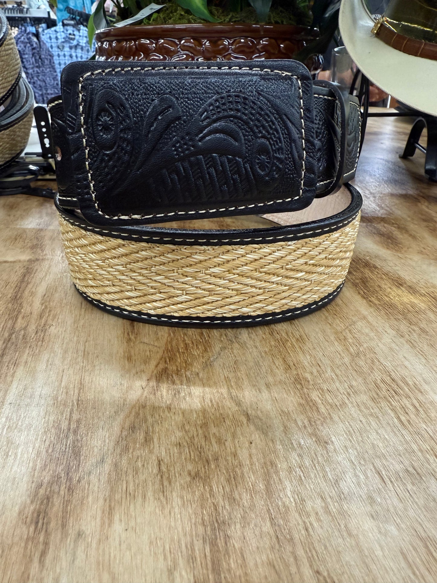 Ney Men’s Black Leather Embroidered Belt