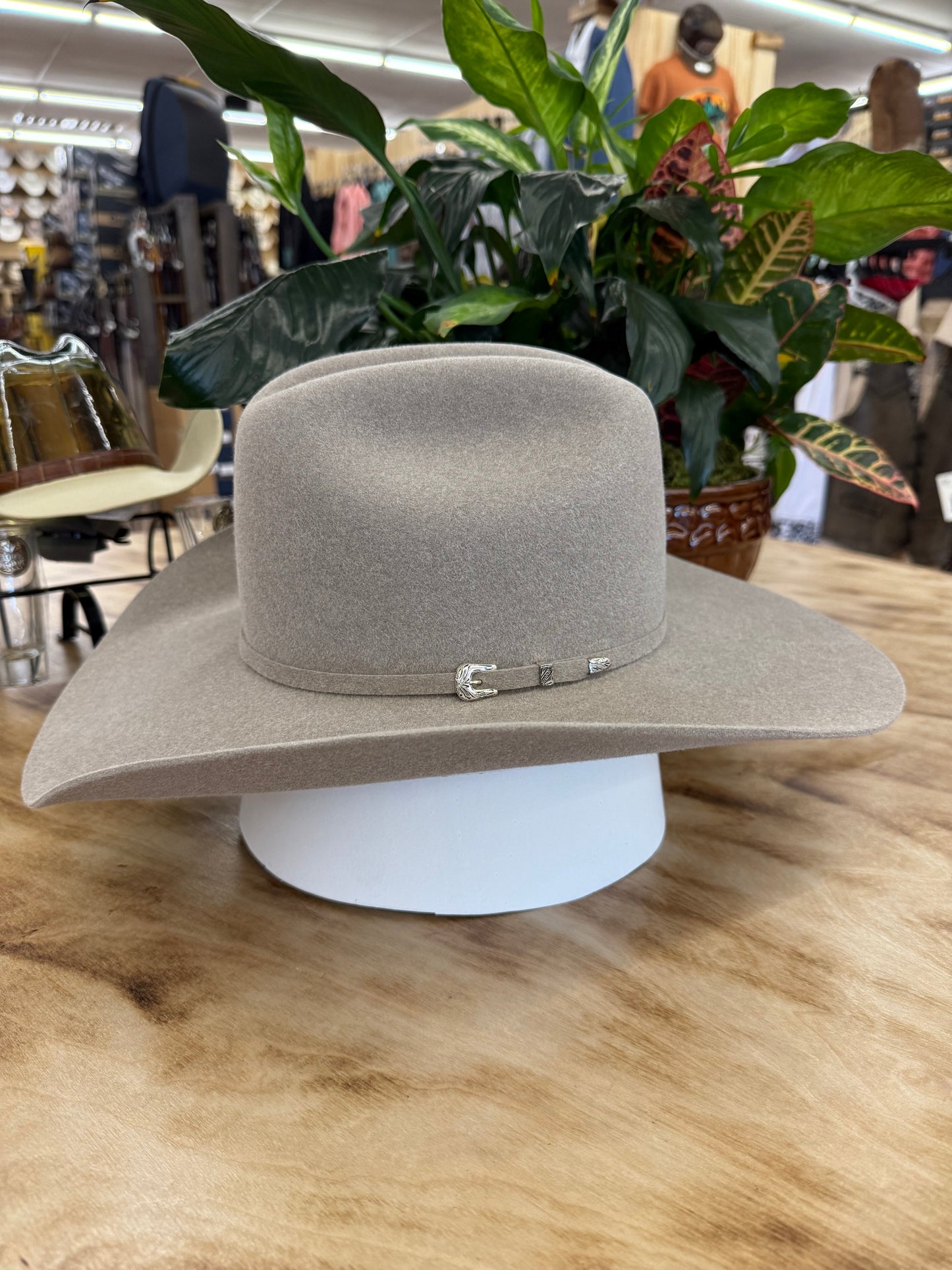 Larry Mahan’s 5X Fort Worth Natural Felt