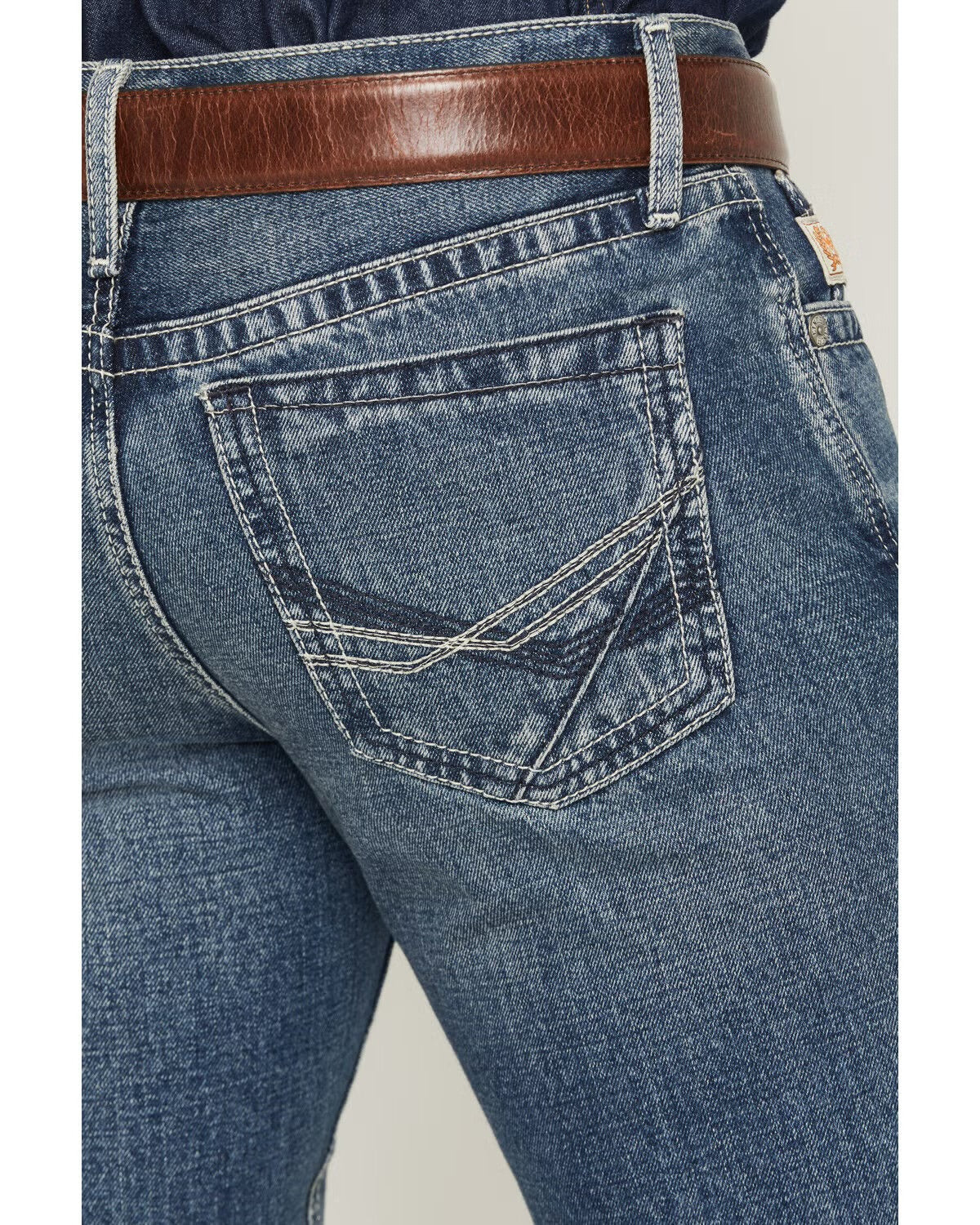 Cinch Men’s Ian Medium Wash Slim Bootcut Rigid Denim Jeans MB33136001