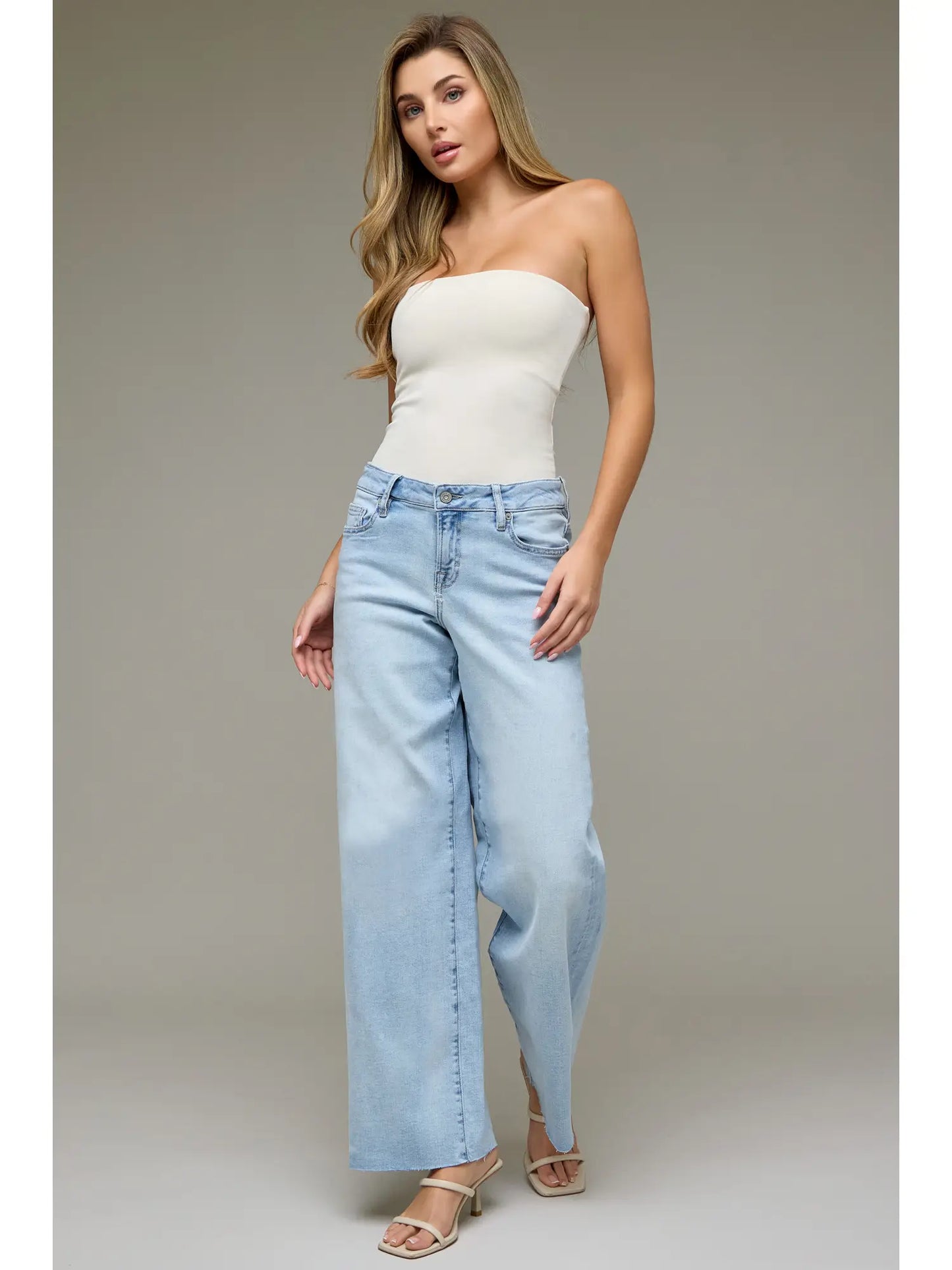 Hidden Women’s Light Wash Stretch Mid Rise Wide Leg Jeans HD9788-LT