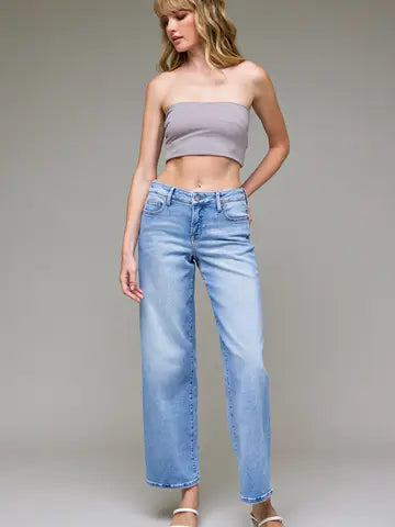 Hidden Women’s Logan Light Wash Clean Stretch Mid Rise Dad Jean HD9728D-LT