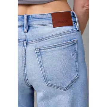 Hidden Women’s Logan Light Wash Clean Stretch Mid Rise Dad Jean HD9728D-LT