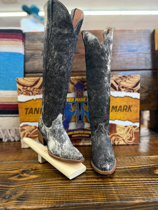 Tanner Mark Women’s Black & White Hair On Cowhide Complete Talk Boots TML205486