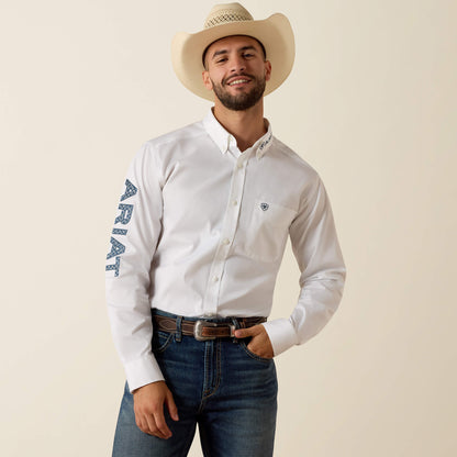 Ariat Men’s Team Logo Lightweight Twill Fitted Shirt 10073652
