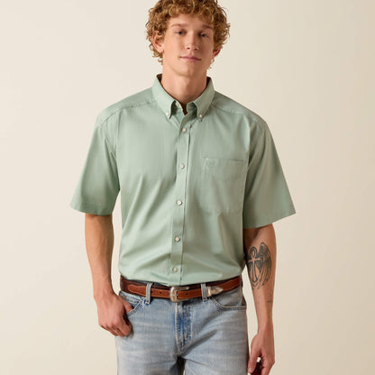 Ariat Men’s Lightweight Twill Classic Fit SS Shirt 10073617