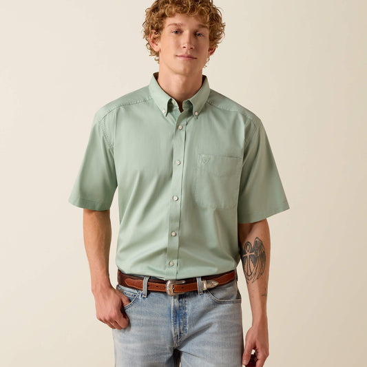 Ariat Men’s Lightweight Twill Classic Fit SS Shirt 10073617