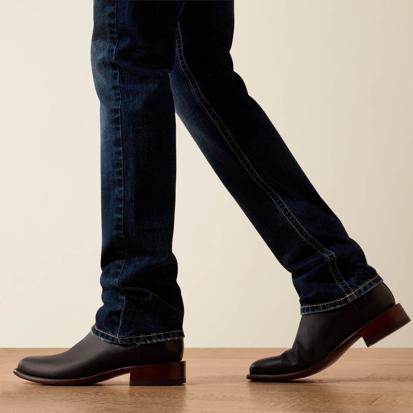 Ariat Men’s M8 Modern Carlington Slim Straight Leg Jeans 10074791