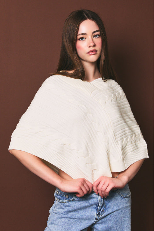 Le lis V-Neck Cable Knit Asymmetric Sweater Poncho PWT7407