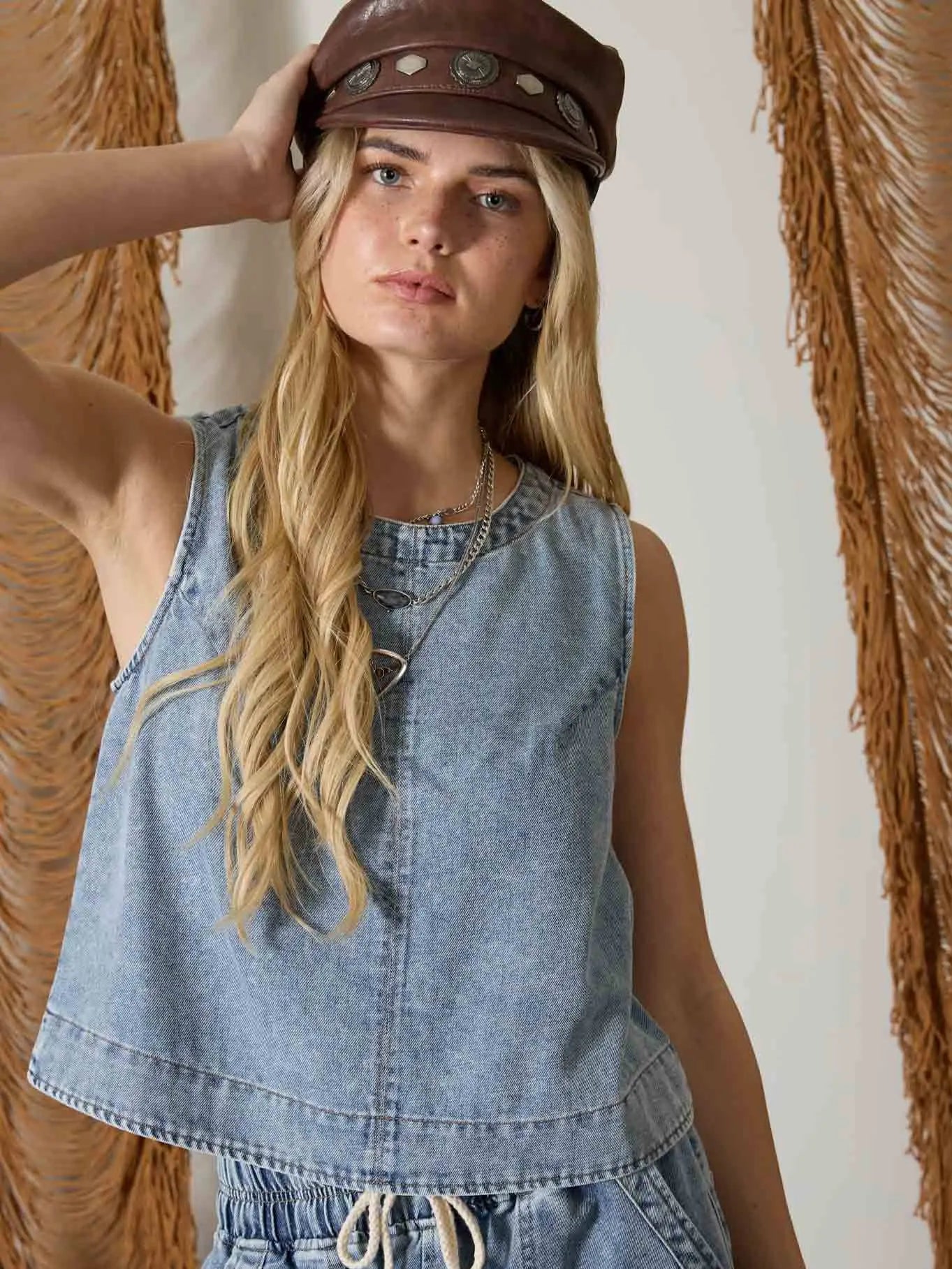 J.O.A Women’s Washed Denim Back Button Sleeveless Top J6SX1023-T