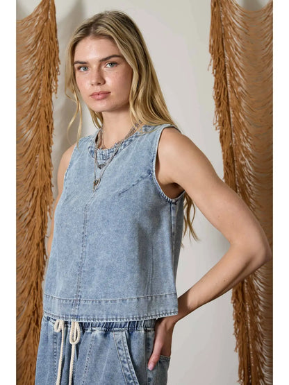 J.O.A Women’s Washed Denim Back Button Sleeveless Top J6SX1023-T