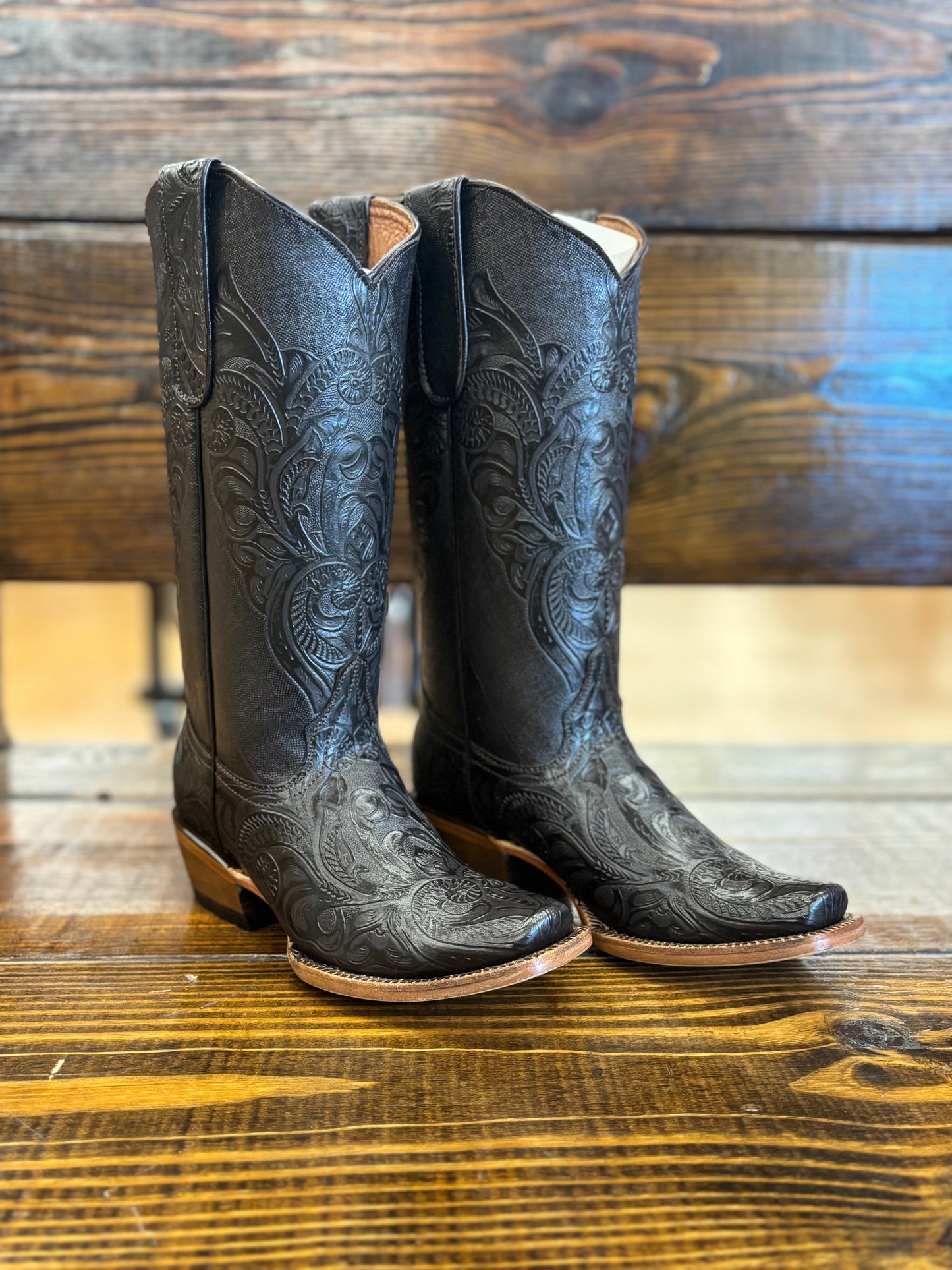 Tanner Mark Handtool Print Brown Sloane